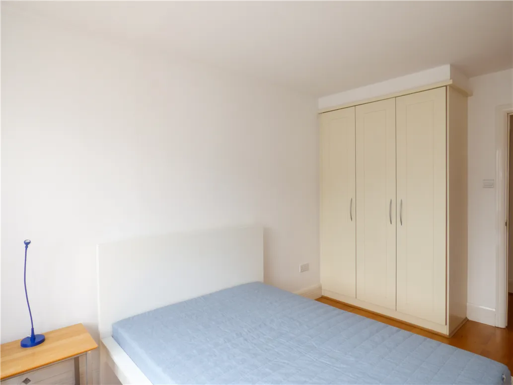 Apartment 96, Adelaide Square, Whitefriar Street, Dublin, D08 V4K2