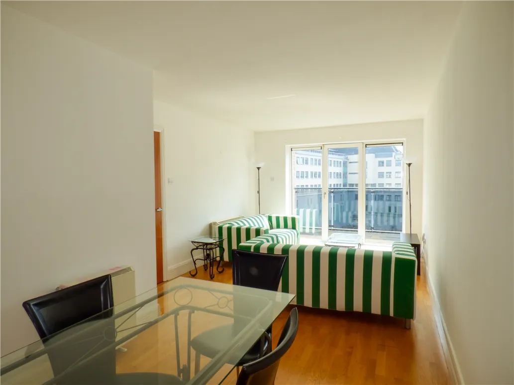 Apartment 96, Adelaide Square, Whitefriar Street, Dublin, D08 V4K2